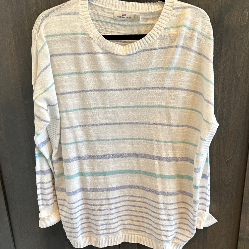Vineyard Vines White and Blue Striped Sweater